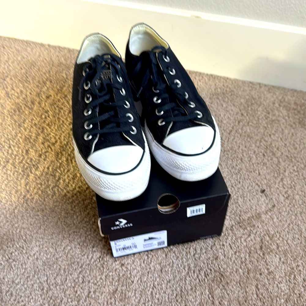 Converse canvas shoes worn only a couple times!